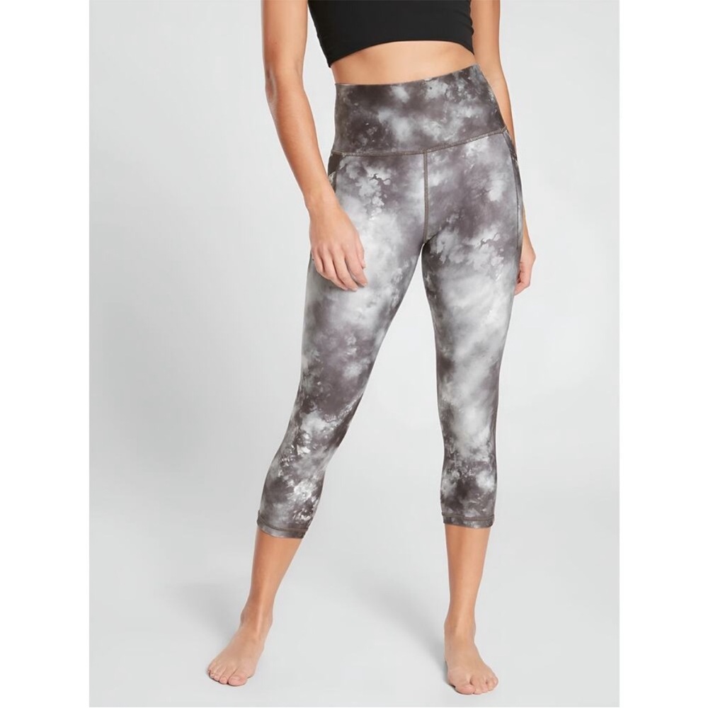 Athleta Salutation Capri Tie-Dye Leggings